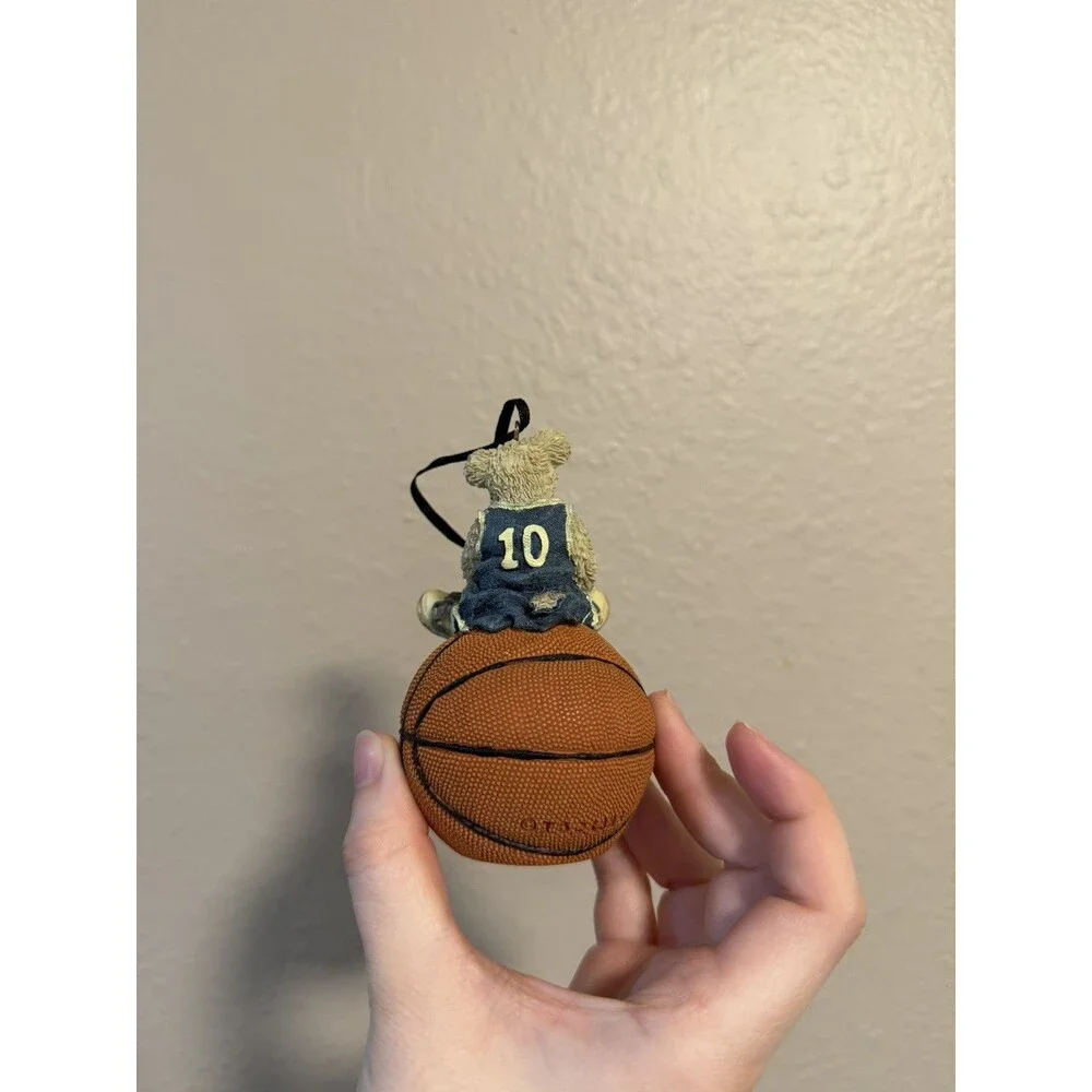 Boyds Bears Larry Nothin But Net 1998 Bear on Basketball Ornament